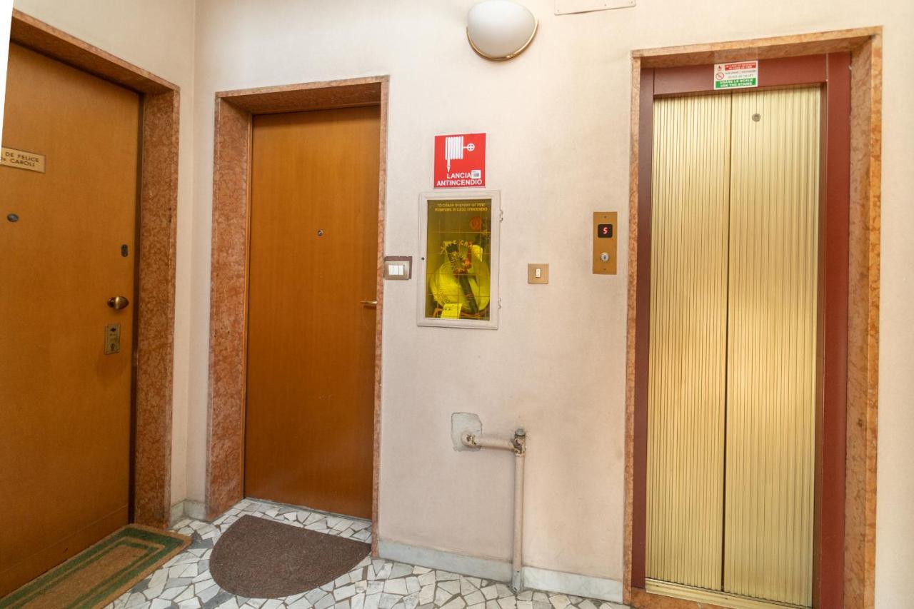 Central Apartment Milano Dış mekan fotoğraf